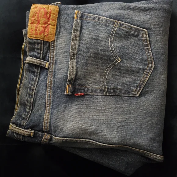 Levi's Men's Classic Denim Jeans - Picture 1 of 2